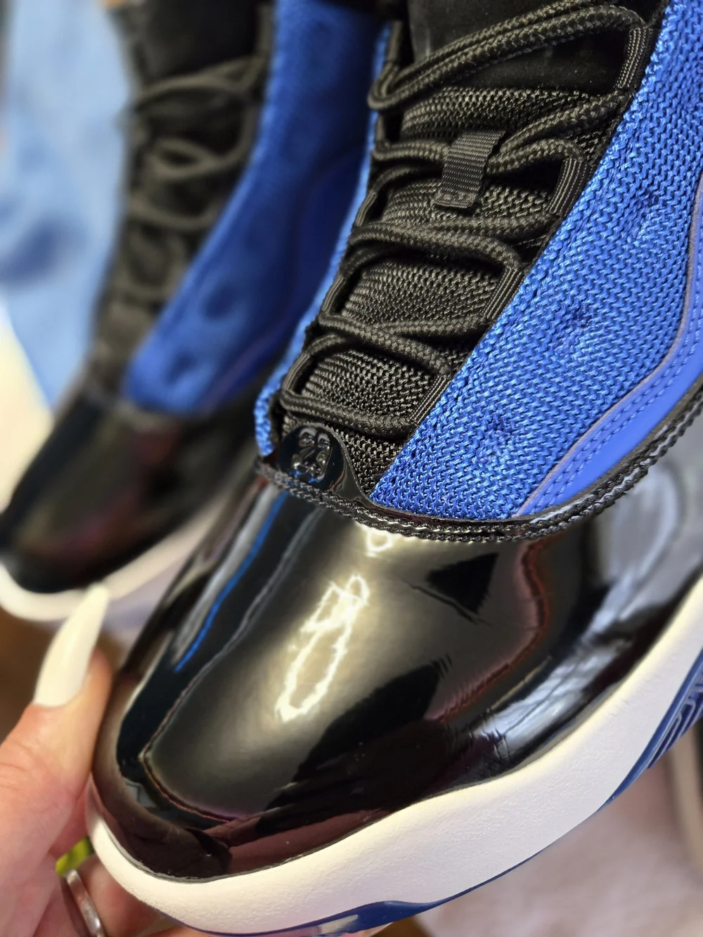 Nike Air Jordan Max Aura 2
